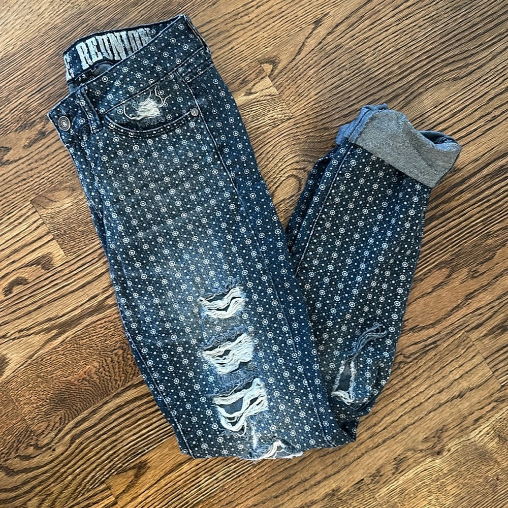 VINTAGE REUNION REWASH BRAND JEANS - distressed printed floral